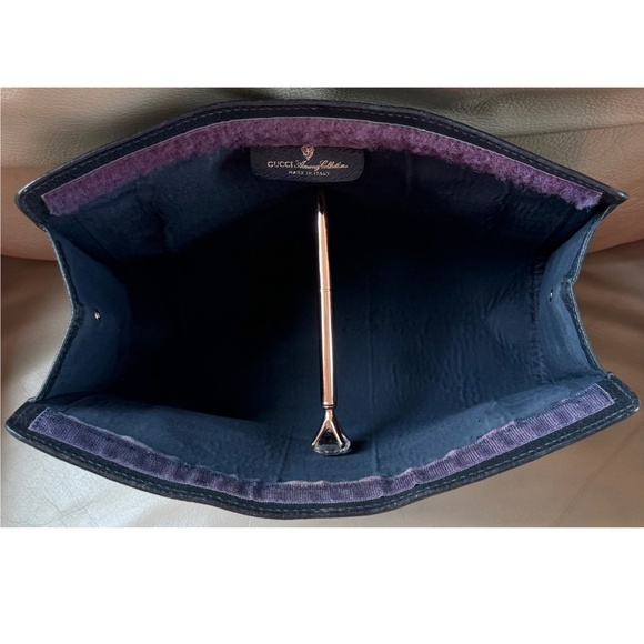 Certified Authentic Vintage Gucci Web Canvas Navy Leather Velcro Clutch, COA - Picture 7 of 12